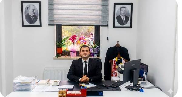 SOSYAL YARDIMLAŞMA VE DAYANIŞMA VAKFI MÜDÜRÜ M. ÖMER YÜKSEL’E ZİYARET