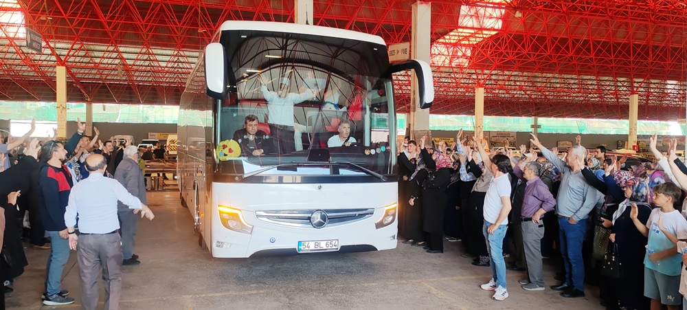 Sıla Turizm Şükrü Ataç Hoca Hac Kafilesi Dualarla Uğurlandı