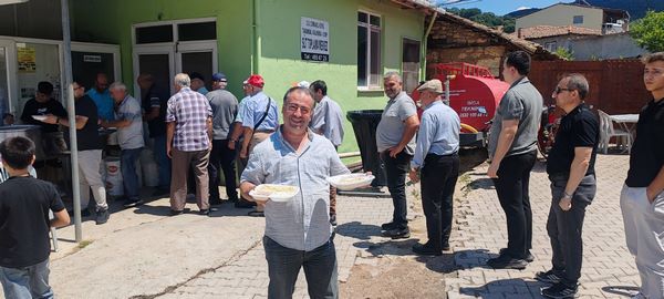 ÇOMAKLI KÖYÜ GELENEKSEL KÖY HAYRI YOĞUN KATILIMLA GERÇEKLEŞTİRİLDİ